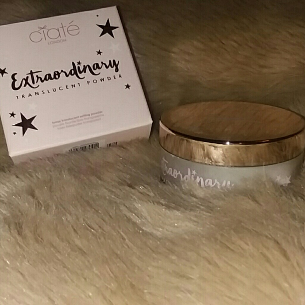 💞NIB💞Ciate Extraordinary Translucent Powder